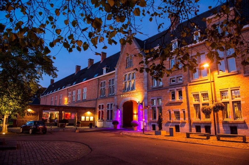 Poortgebouw