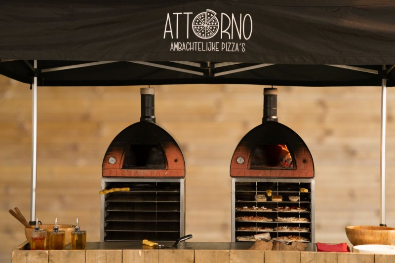 Attorno