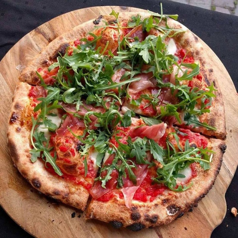 Louis’ Pizza