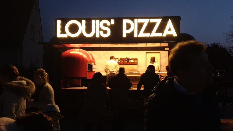 Louis’ Pizza