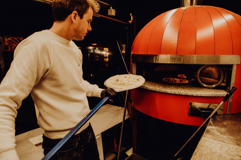 Louis’ Pizza