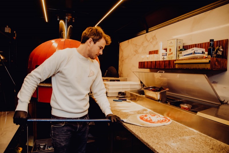 Louis’ Pizza