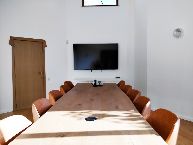 The Interactive Hub