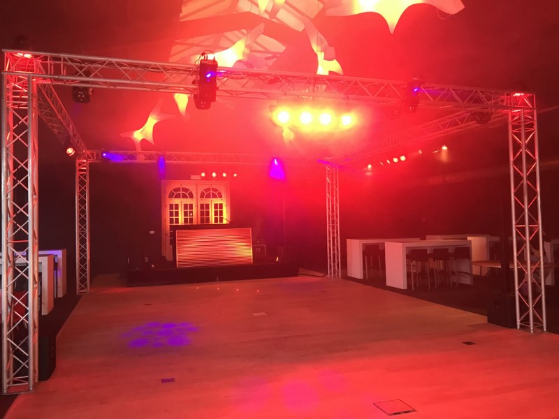 Amusivent - DJ, licht en geluid