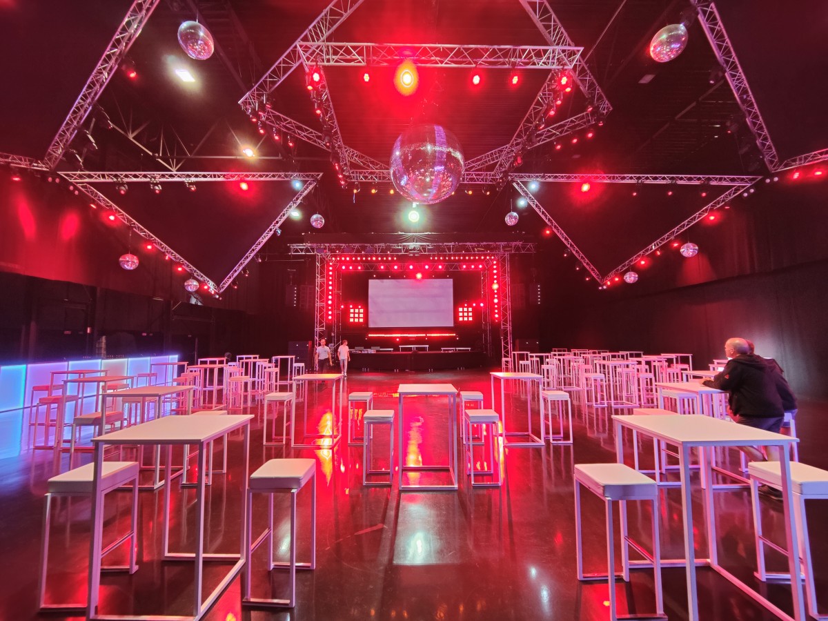 AED Studios Club 16 Lint Antwerpen Salino.be