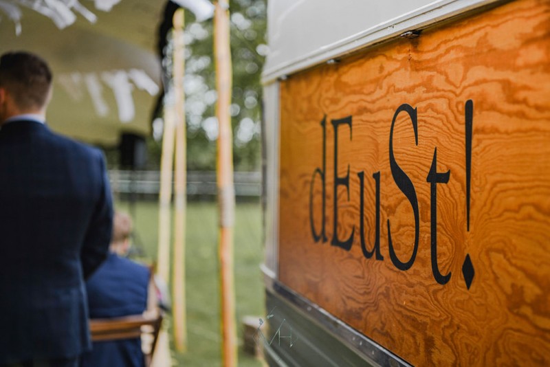 Pop-up outdoor locatie dEuSt!