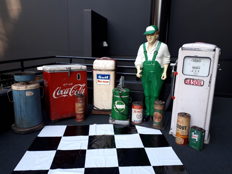 Nostalgic decoration