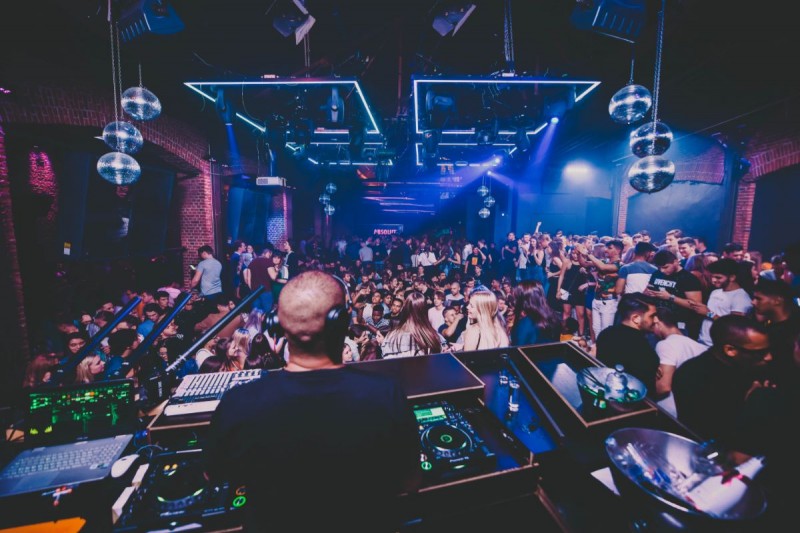 Cargo Club