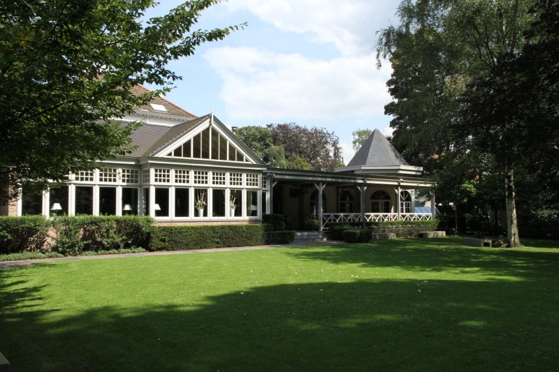 Den Hof