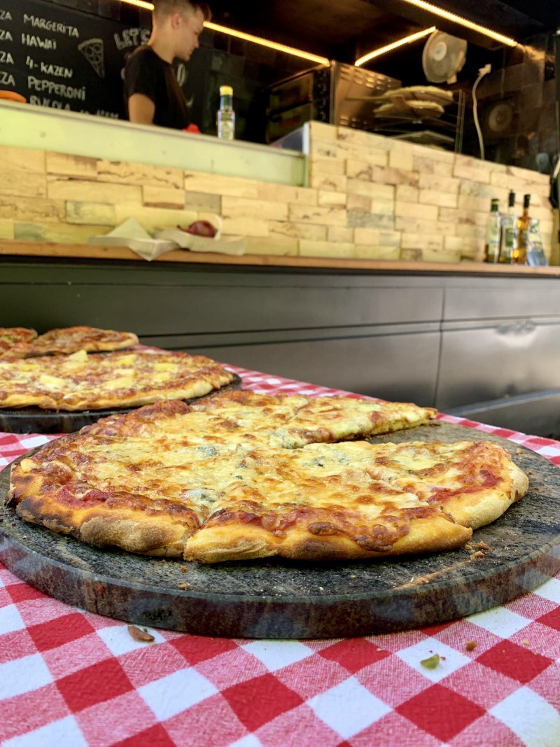 Pizza Republic
