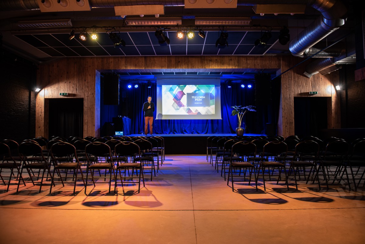 Hangar 27