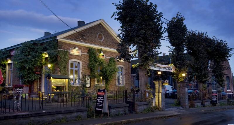 Café Modern