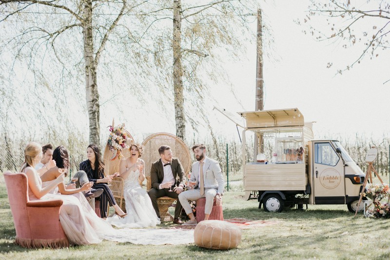 MUST SEE: Een bende jonge ondernemers zorgt voor weddinginspo in deze zomerse styled shoot!