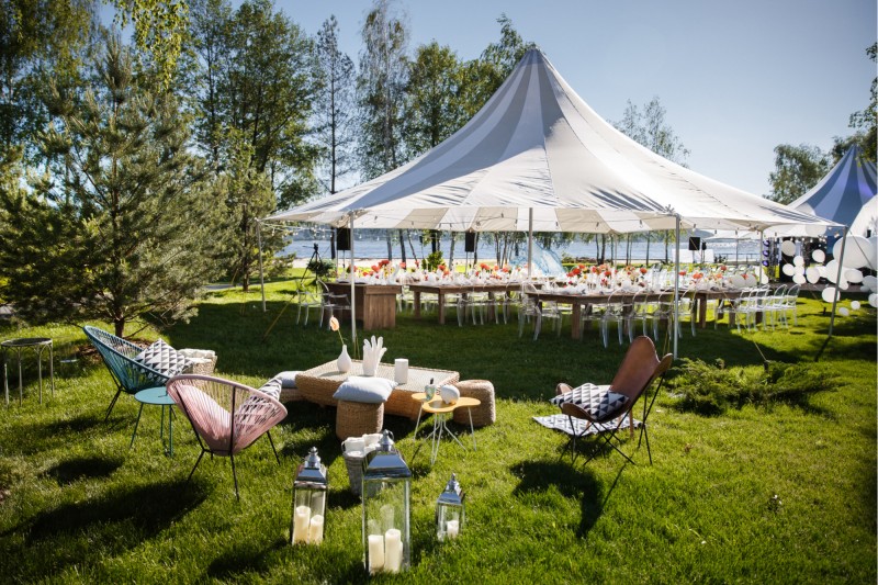 Wanorde Pelmel Automatisch Waarom feesten in een tent zo hip is - Salino inspiratie